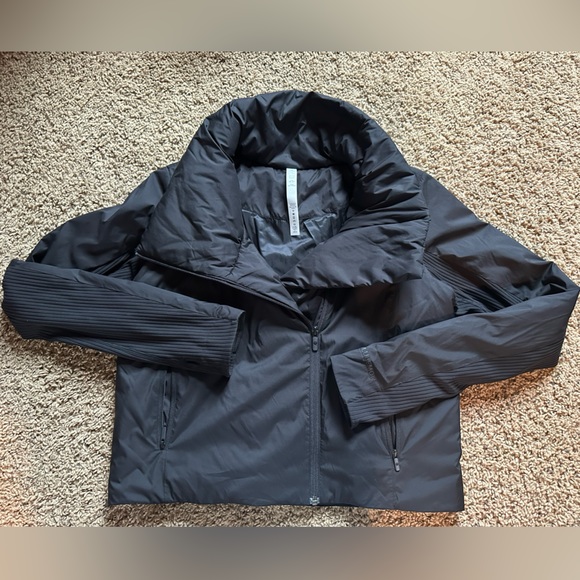 lululemon athletica Jackets & Blazers - Women’s lululemon cropped jacket